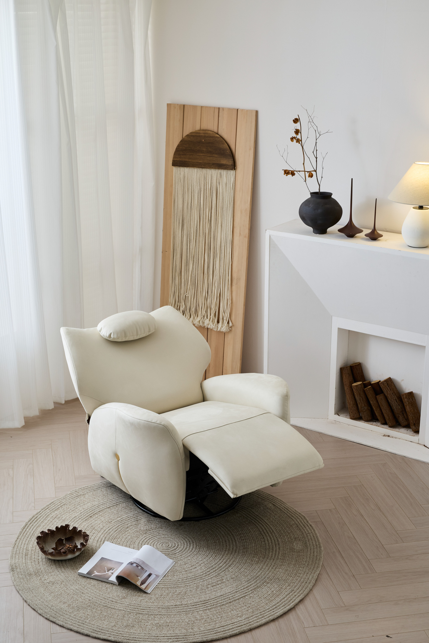 Larissa Nursing Chair