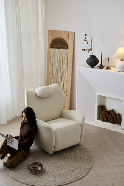Larissa Nursing Chair