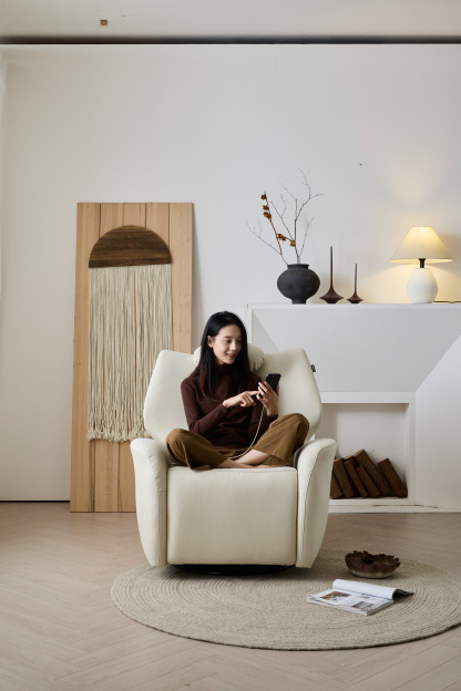 Larissa Nursing Chair