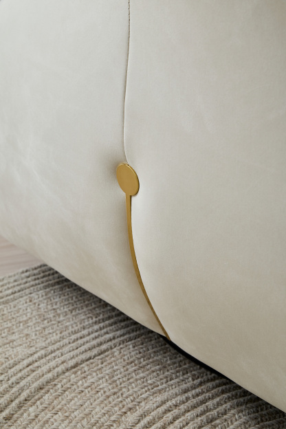Larissa Nursing Chair