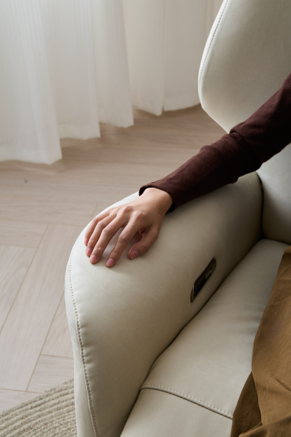 Larissa Nursing Chair