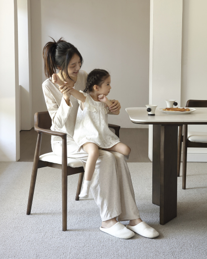 Rumi Dining Table