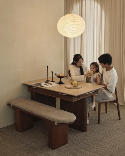 Alto Extendable Dining Table ©