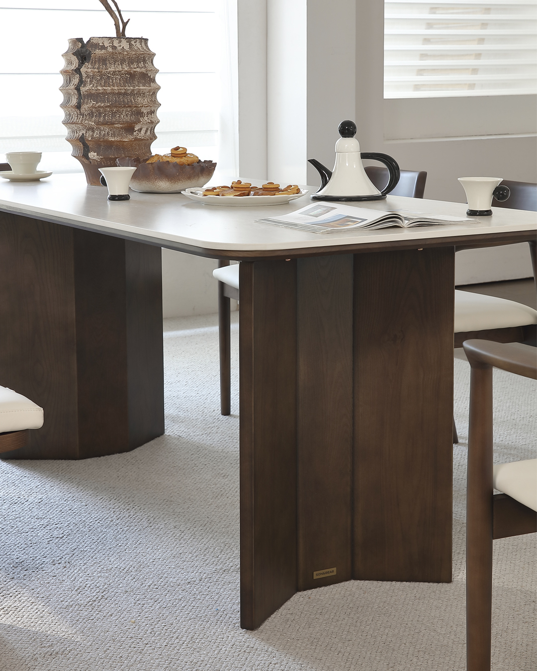 Rumi Dining Table