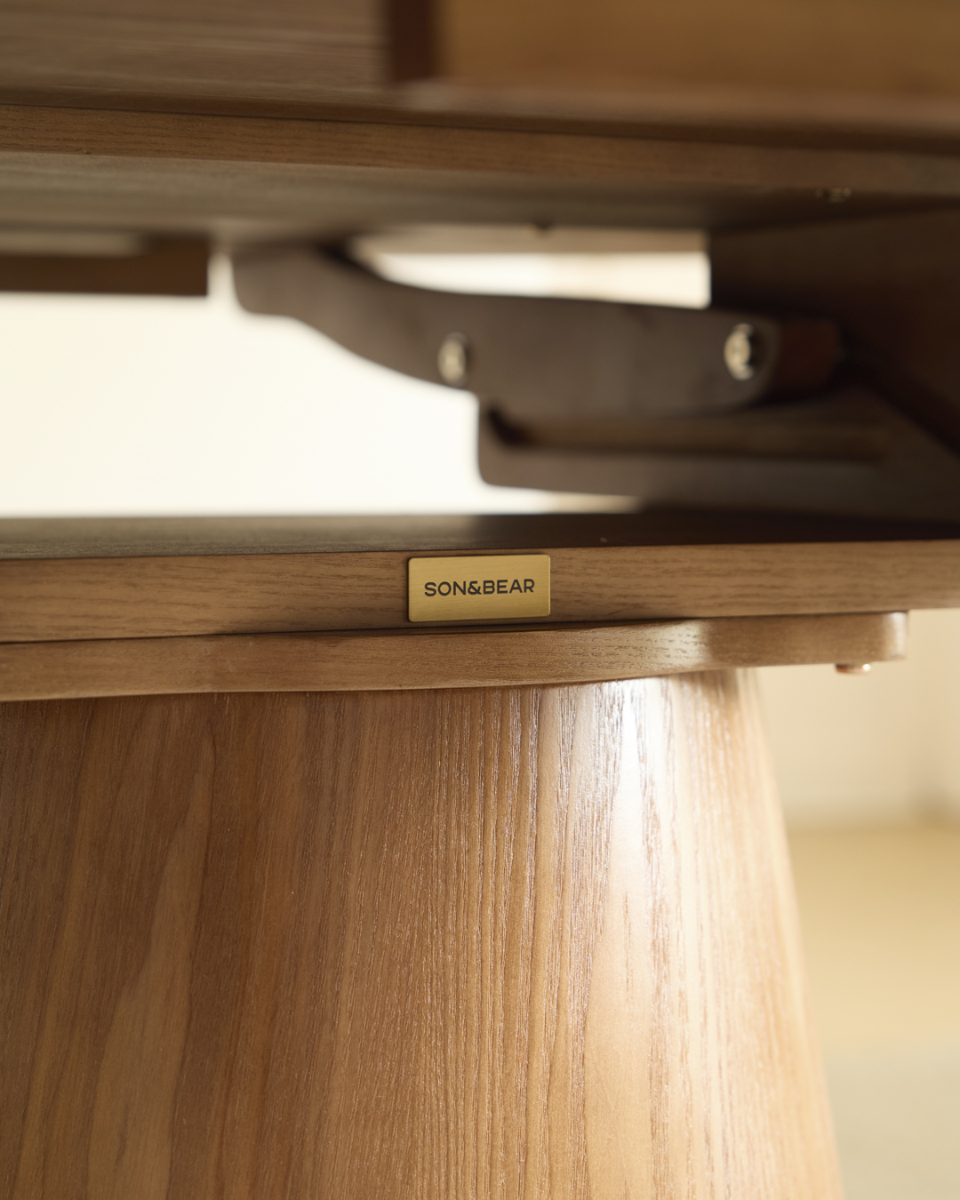 Levi Extendable Dining Table