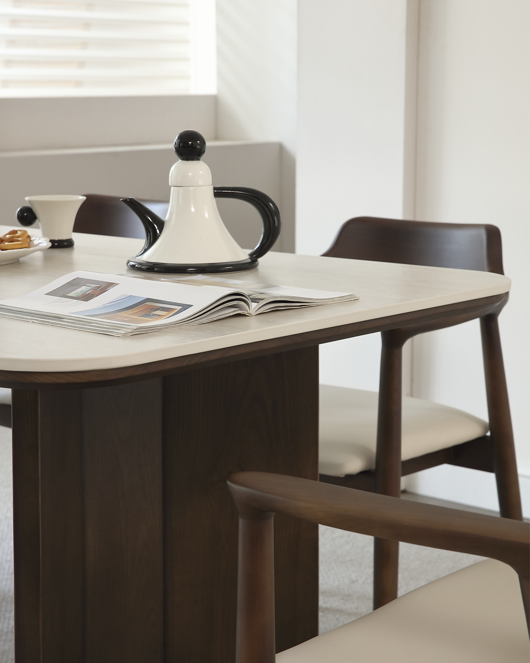 Rumi Dining Table