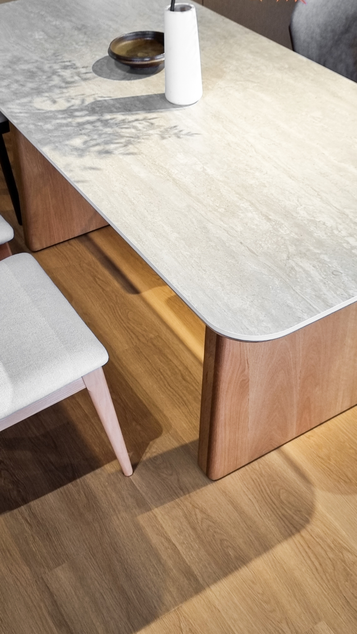 Austin Dining Table