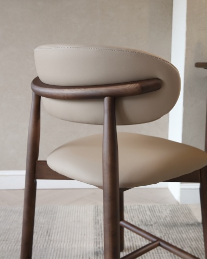 Lucia Plus Island Chair