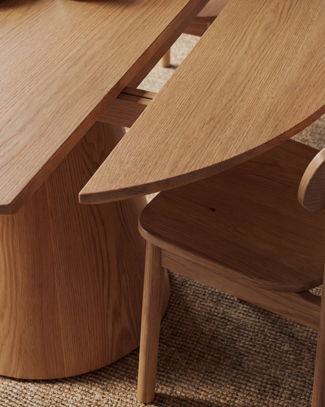 Alvi Extendable Dining Table