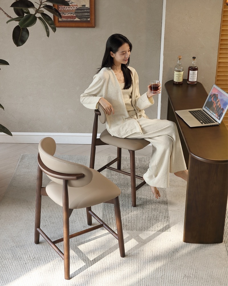 Lucia Plus Island Chair