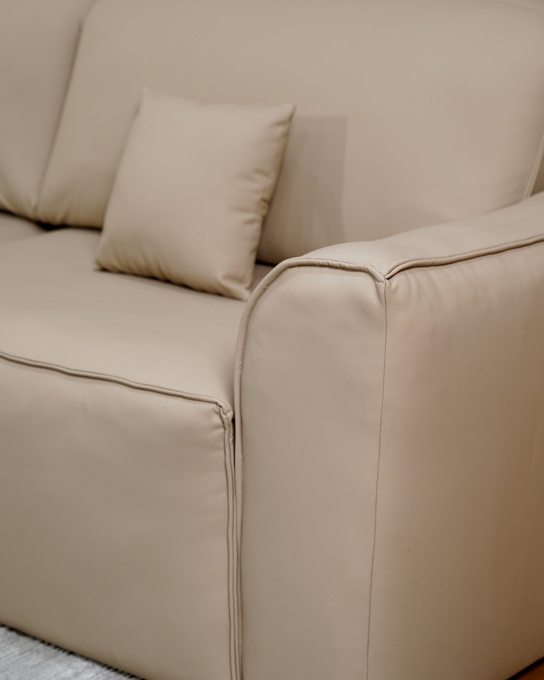 Bellingham Sofa - Extendable 