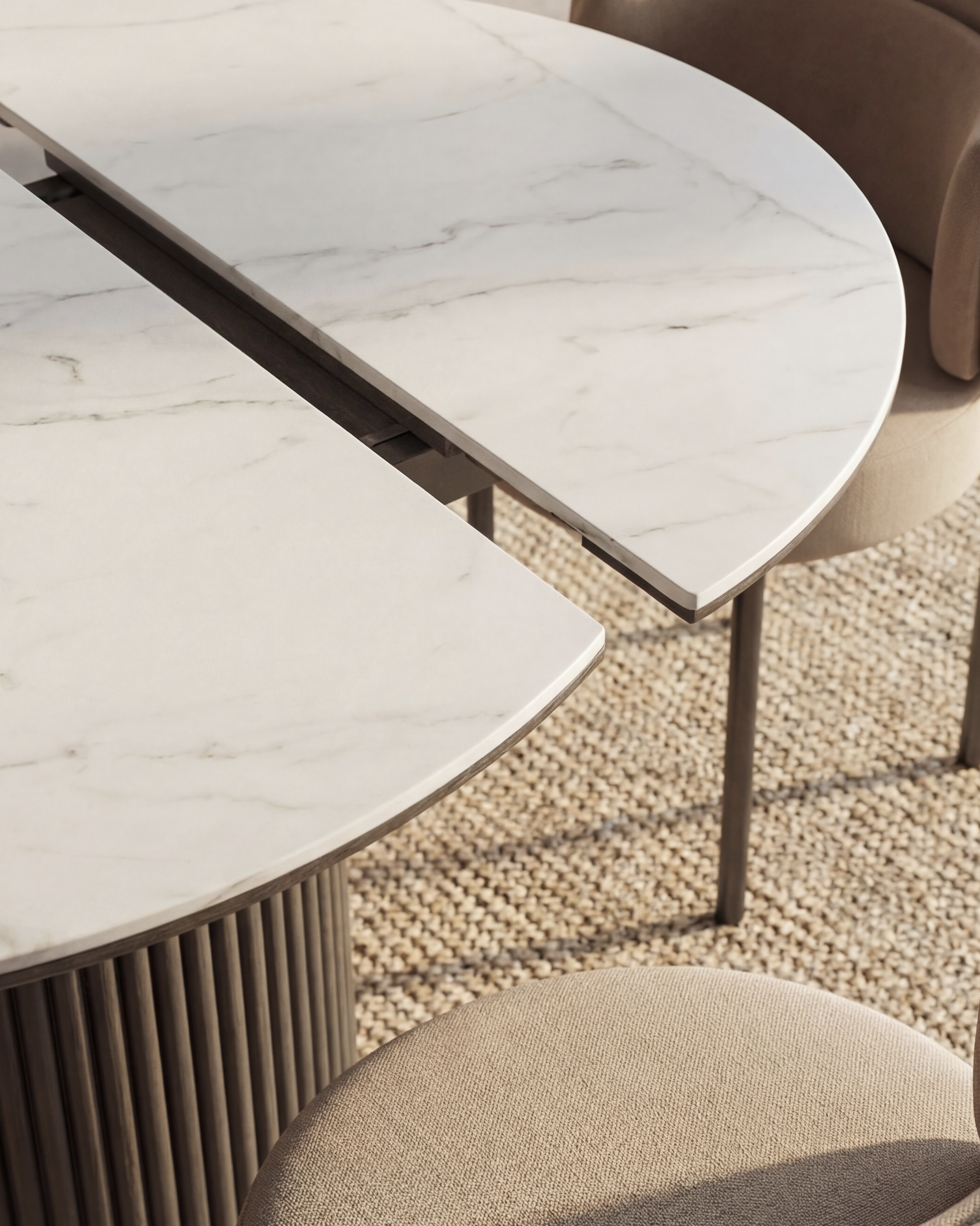 Lior Extendable Dining Table