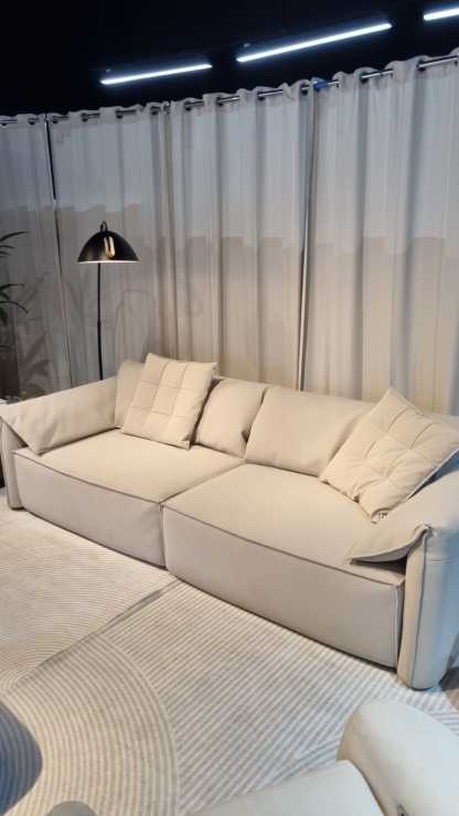 Andrea Sofa 
