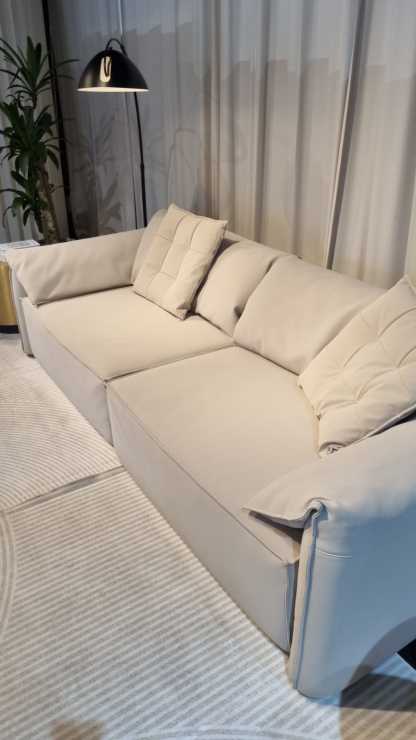 Andrea Sofa 