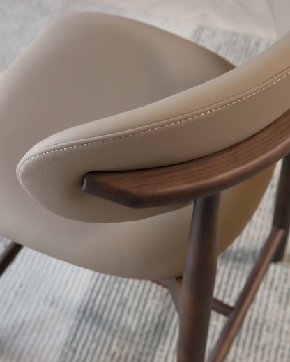 Lucia Plus Island Chair