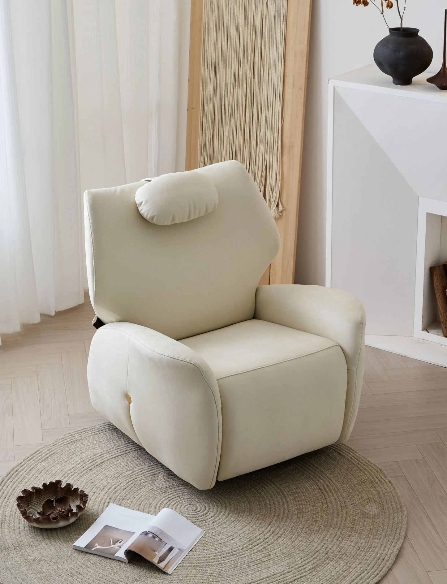 Larissa Nursing Chair