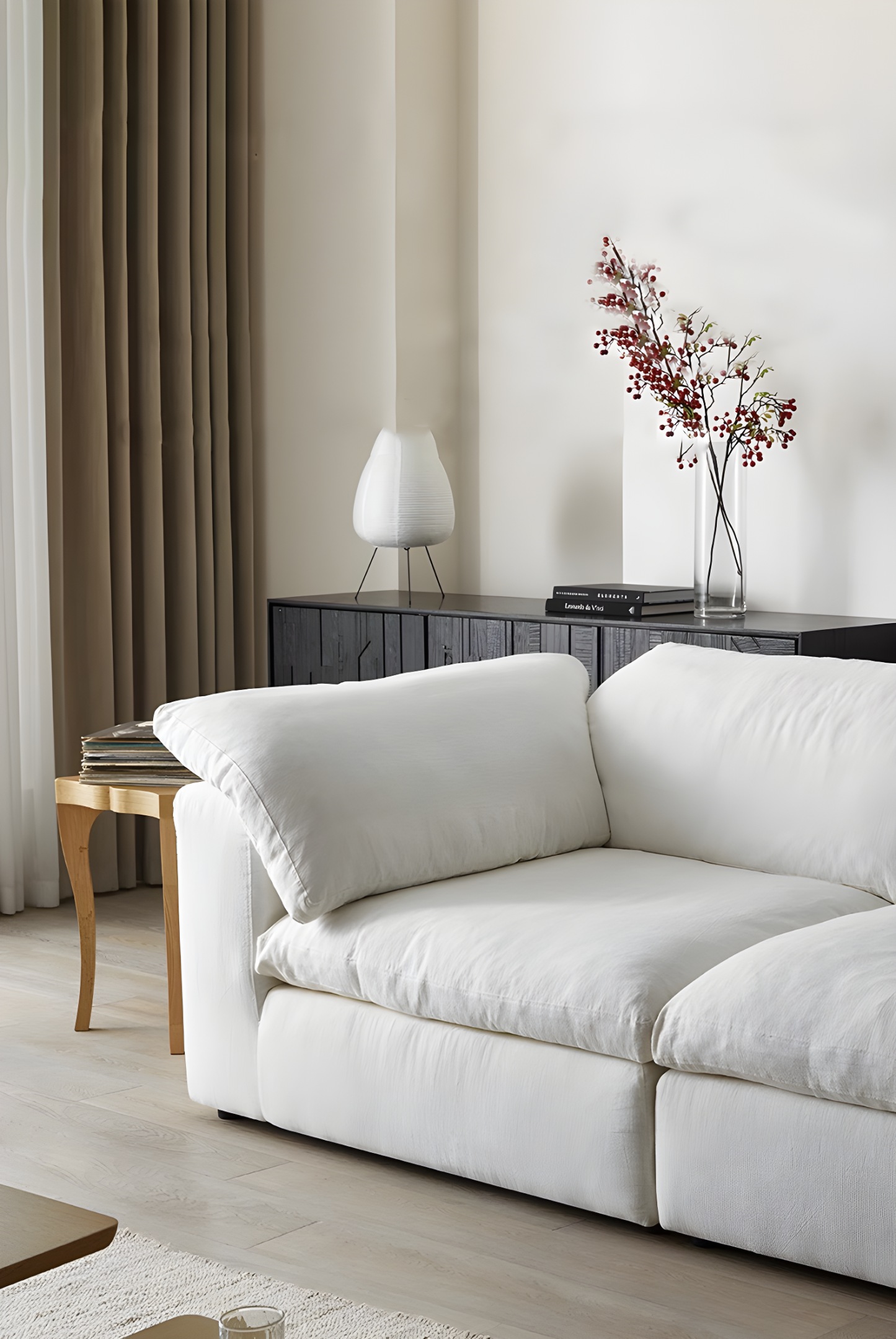Leia Sofa