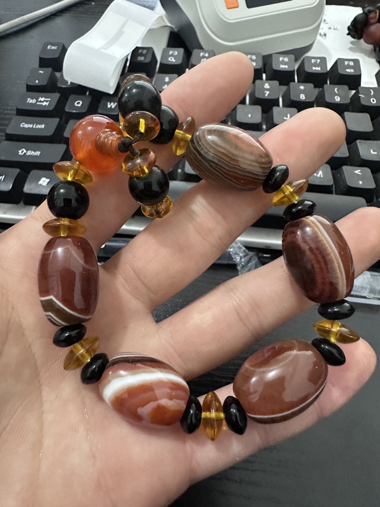 天然缠丝渐变玛瑙手链