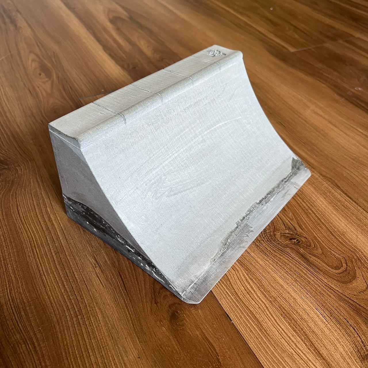 STONECUTT - Quarter Piper QP 01 (Natural) Concrete Fingerboard Obstacle