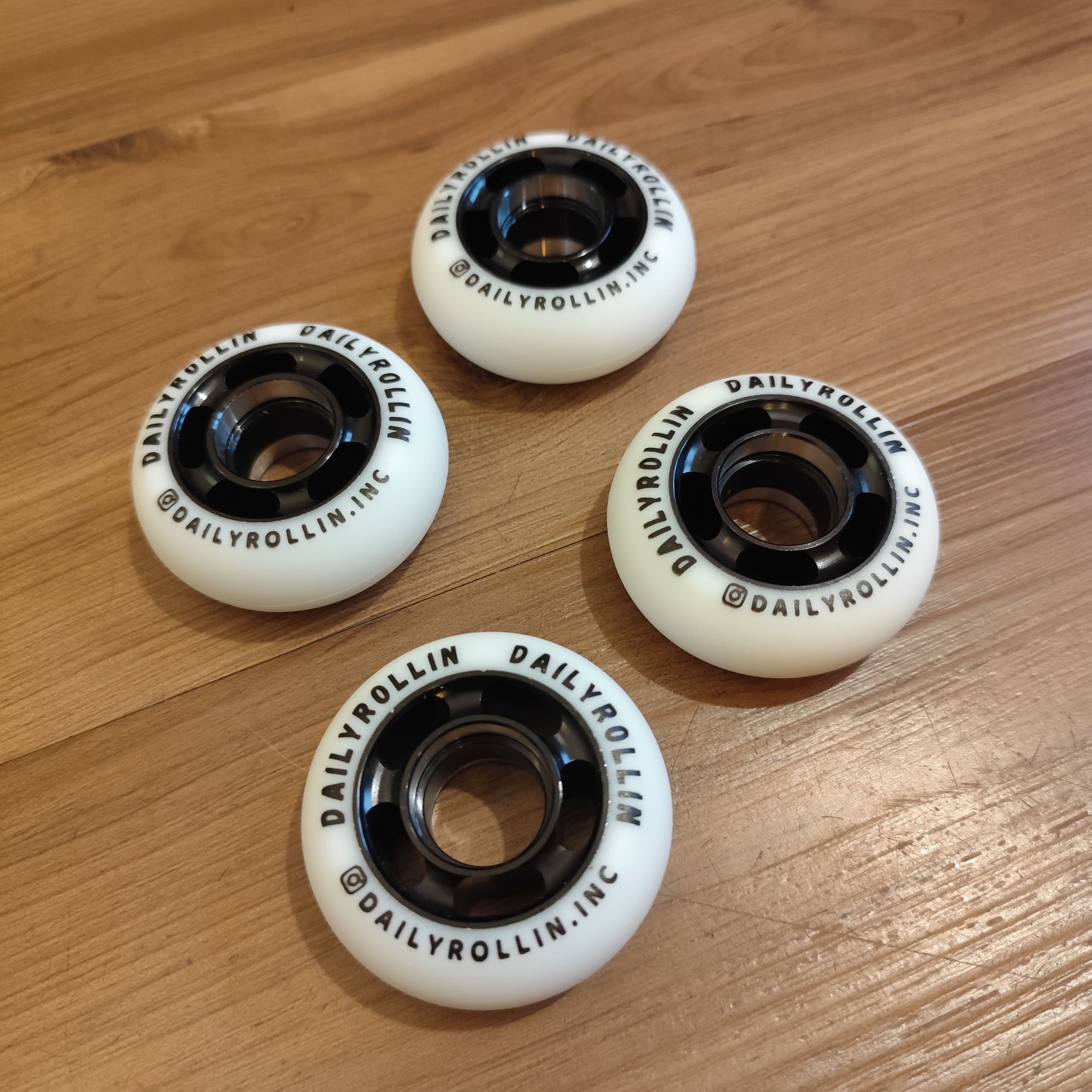 DAILY ROLLIN - 60mm/90 Aluminum Core Aggressive Inline Skate Wheels (Black/Silver/Red/Purple)