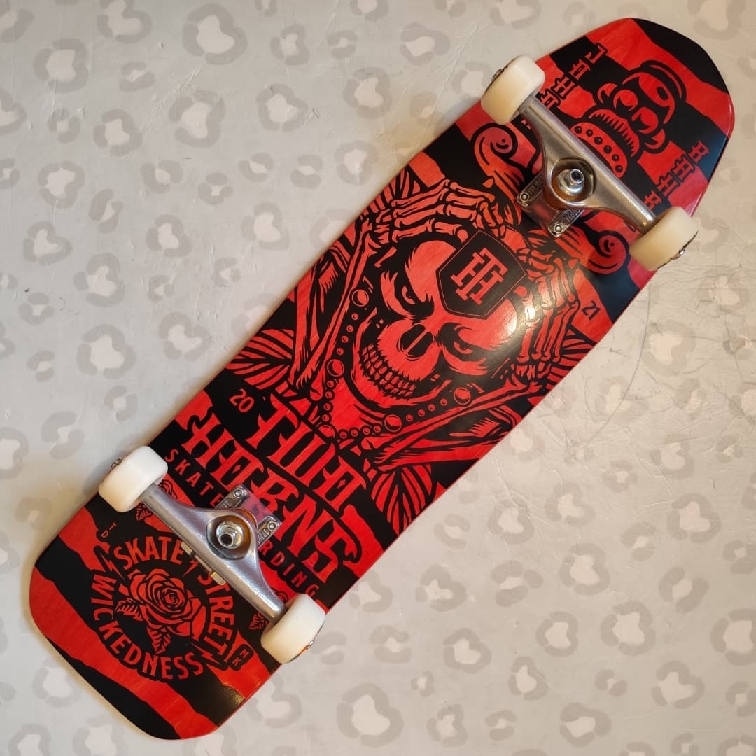 TWOHORNS - Red 9.5" Fish Shaped Complete Skateboard (Independent Promo)