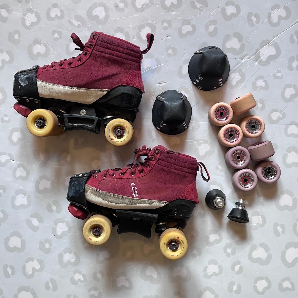 CHAYA - Karma Pro Stunt Quad Roller Skates (EU41 / USED)