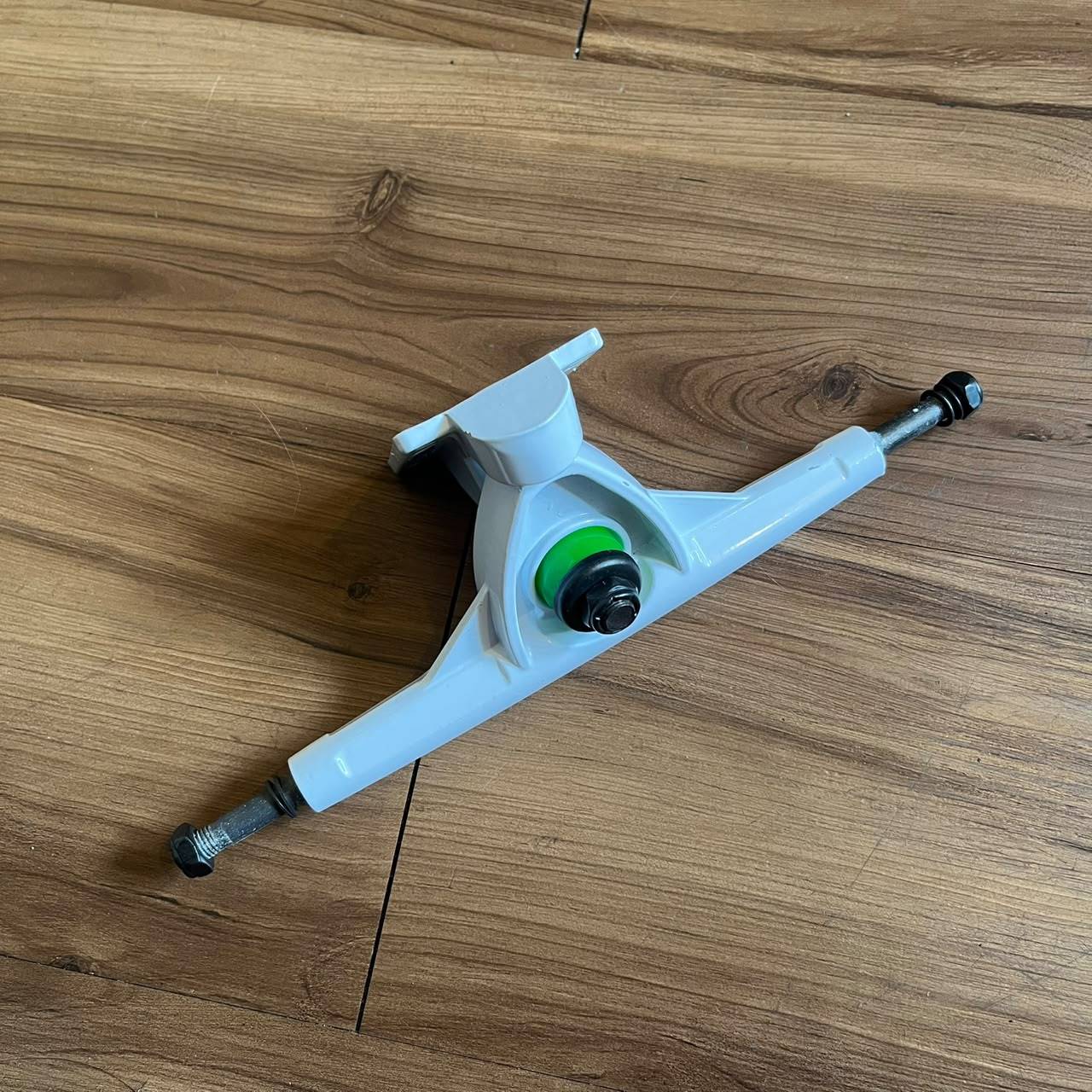 BLANK - White 7.25" Longboard Trucks