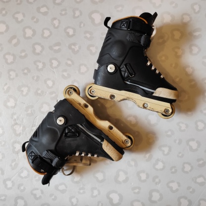 K2 - Unnatural Aggressive Inline Skates (US7 / USED) 