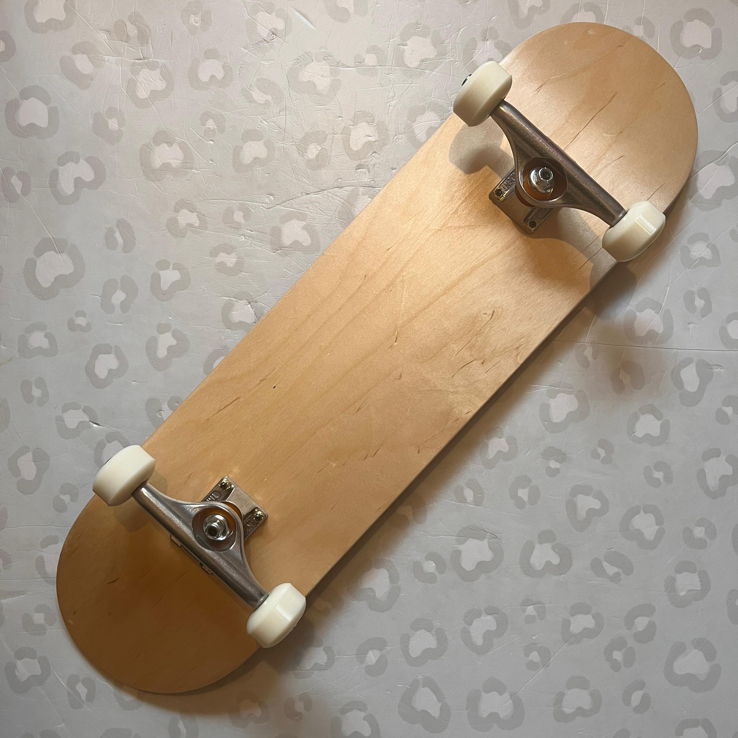BLANK - Complete 8.0 "/ 8.25" Skateboard (Premium Independent & Mob Promo)