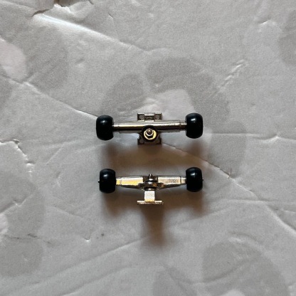 BLANK - Basic 34mm Fingerboard Truckset