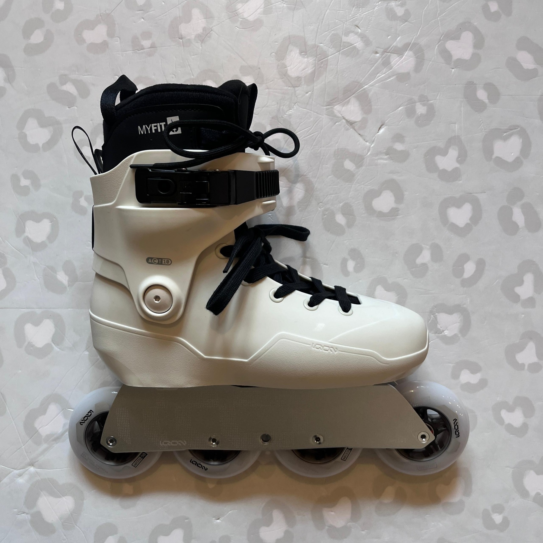IQON - ACT CL Team White Urban Inline Skates