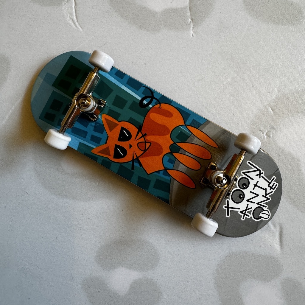 ANTI-ONCE - 32mm Wooden Complete Fingerboard (Various Designs)