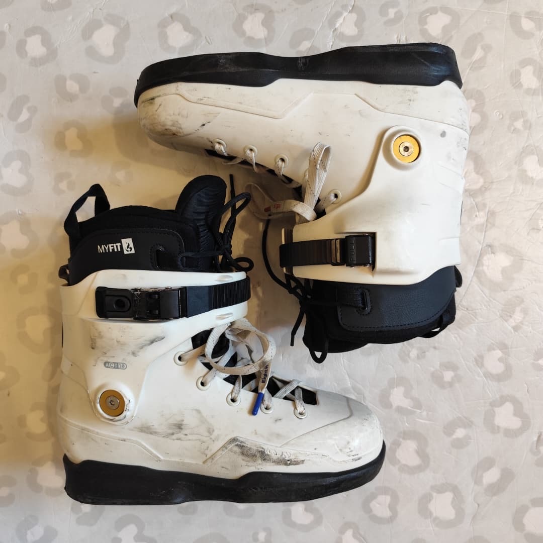 IQON - ACT AG White/Black Aggressive Inline Skate Boots (EU44-45 / USED)