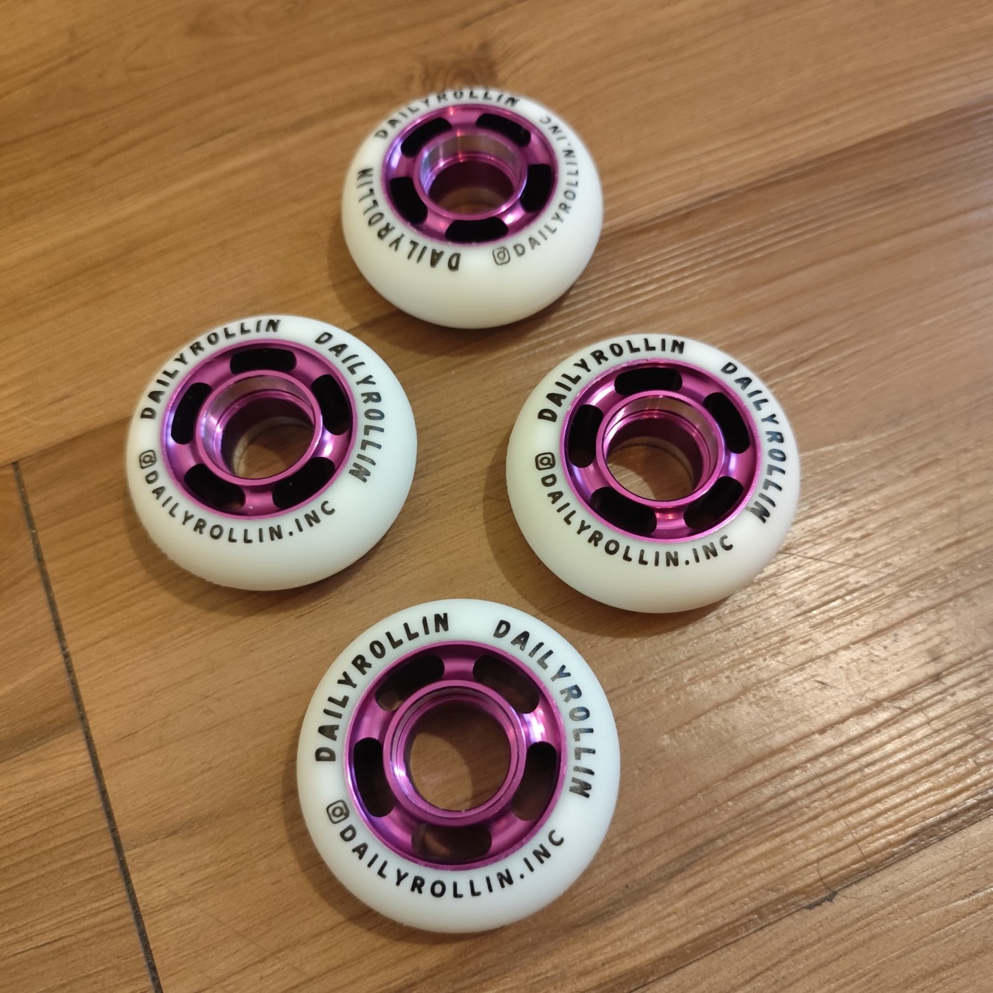 DAILY ROLLIN - 60mm/90 Aluminum Core Aggressive Inline Skate Wheels (Black/Silver/Red/Purple)
