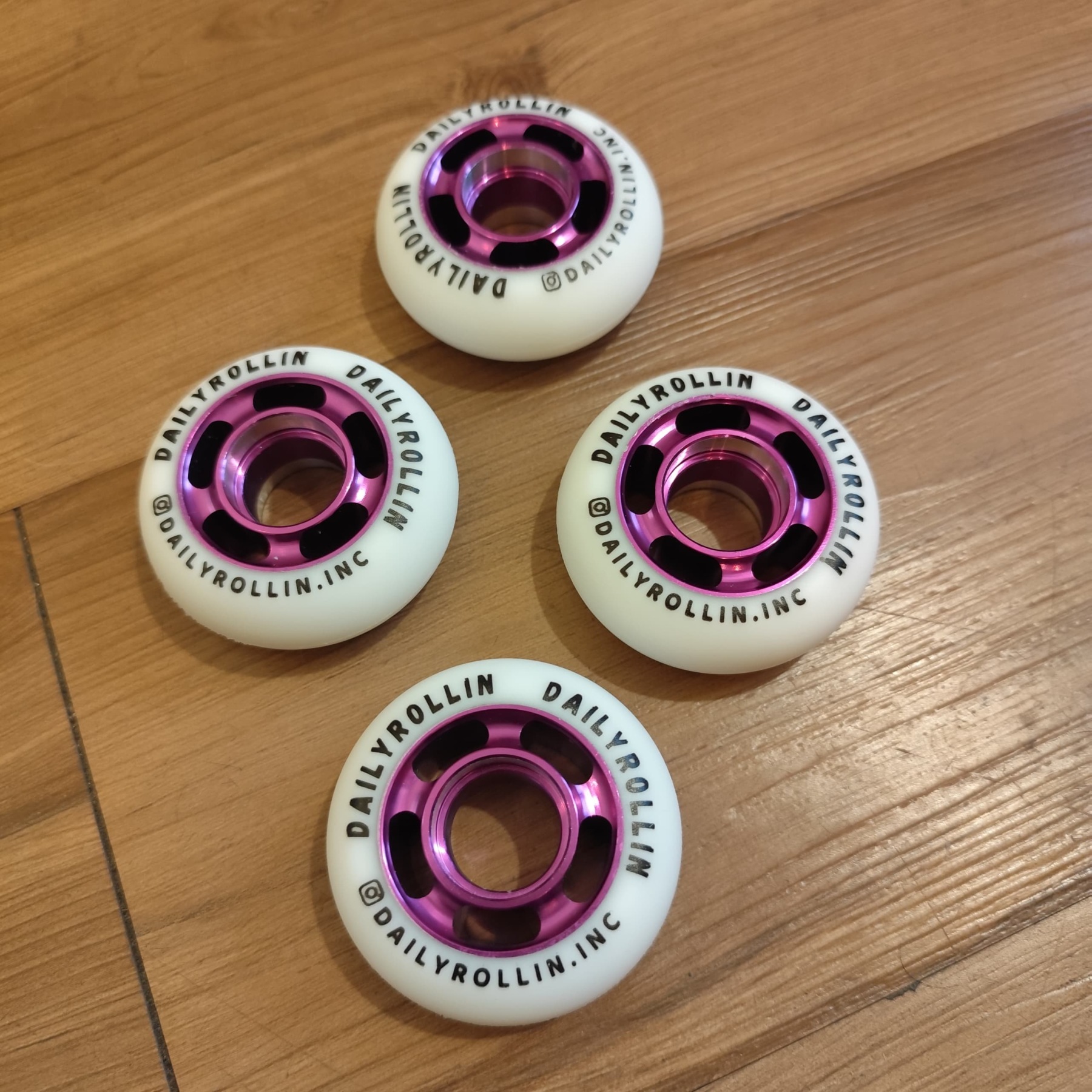 DAILY ROLLIN - 60mm/90 Aluminum Core Aggressive Inline Skate Wheels (Black/Silver/Red/Purple)