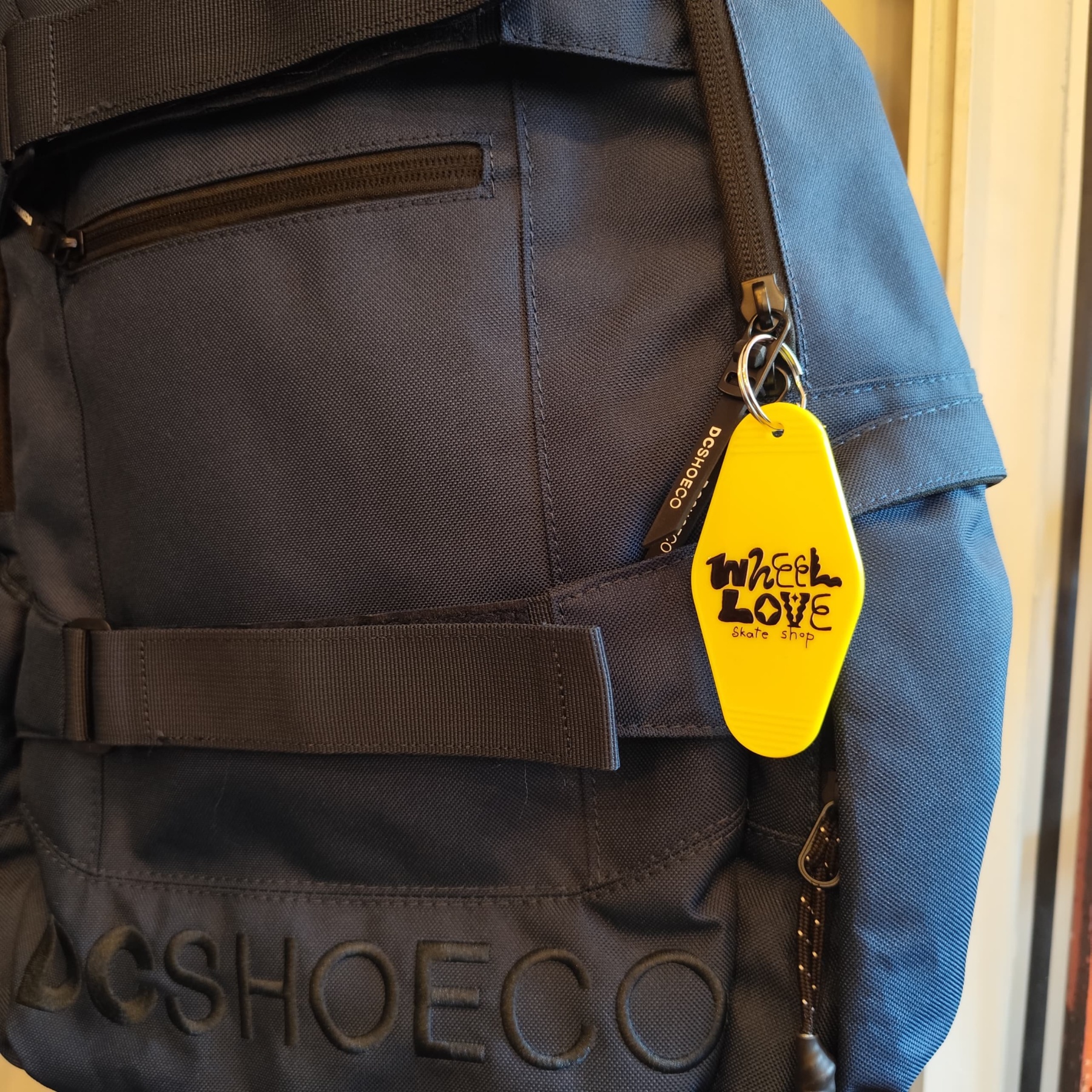 WHEEL LOVE - Typography Key Chain