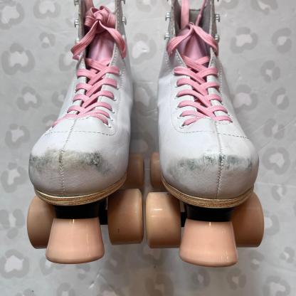PLAYLIFE - Pale Rose Adjustable Quad Roller Skates (EU35-38 / USED)