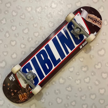 SIBLING - Snickers (7.75") Complete Skateboard