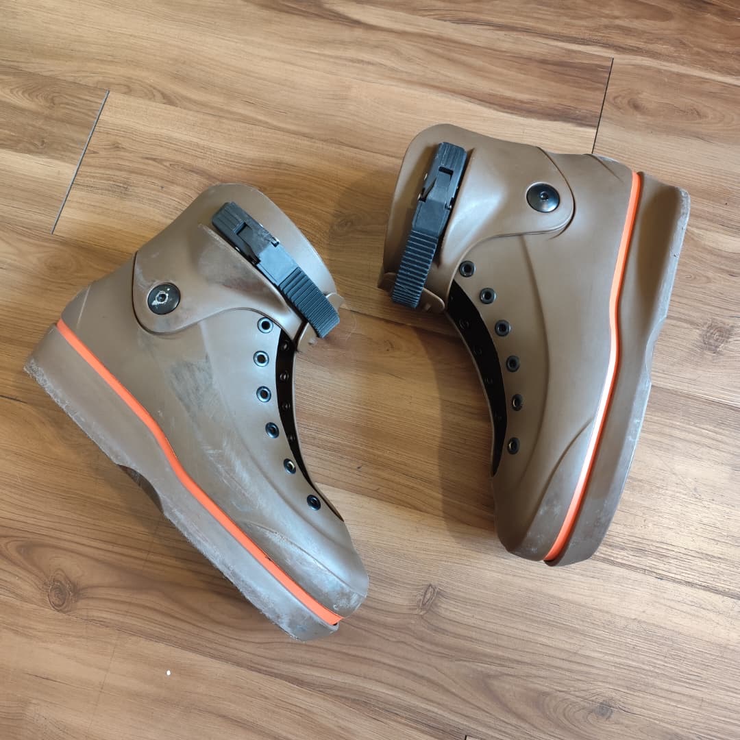 STANDARD - Yandriel Omni V2 Aggressive Inline Skate Shell Only (EU45-46 / USED)