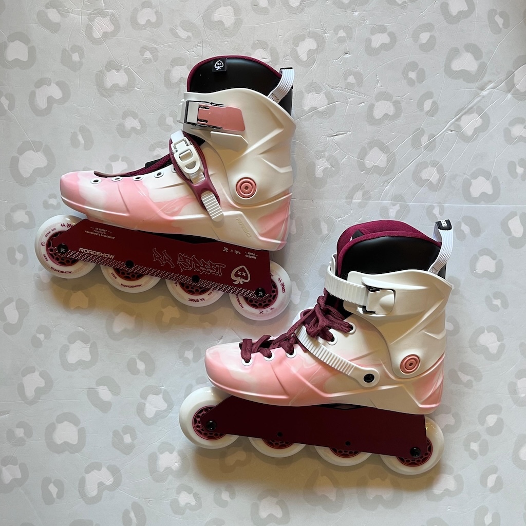 ROADSHOW - RR Street Urban Inline Skates