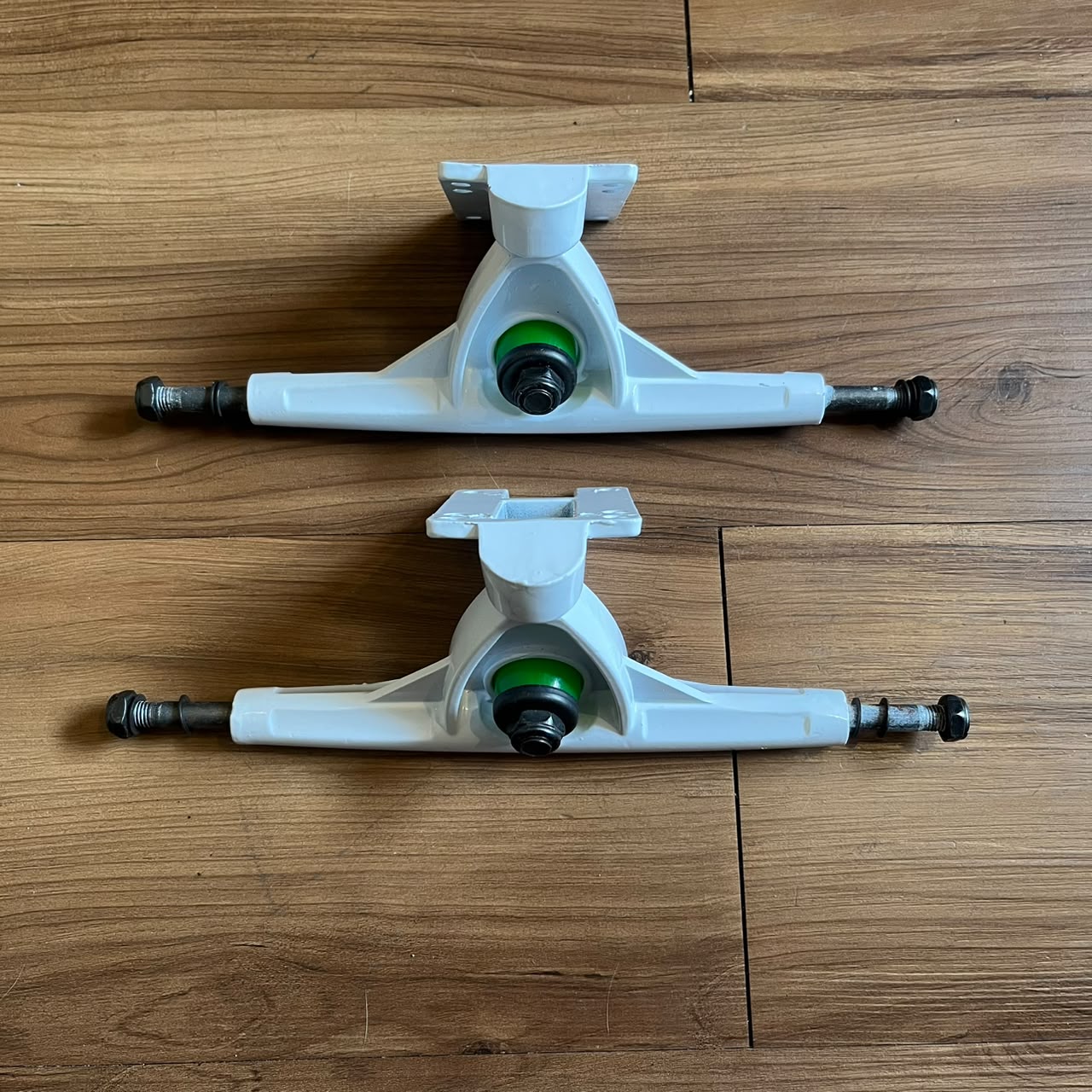BLANK - White 7.25" Longboard Trucks