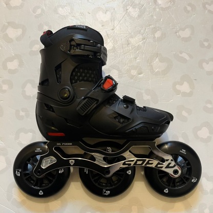 FLYING EAGLE - Black S7 Speed Kids Adjustable Urban Inline Skates
