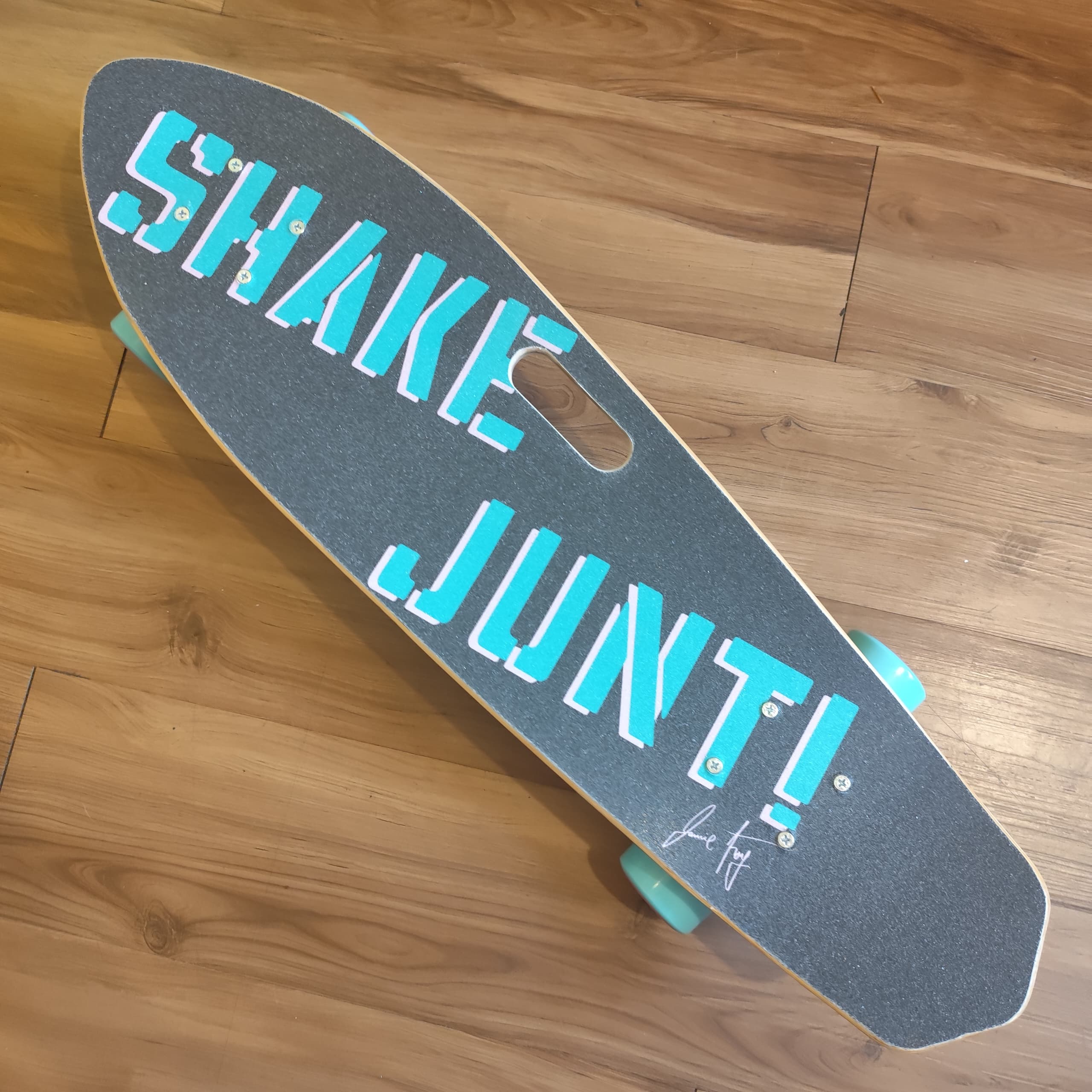 BLANK - Easy Carry Complete Cruiser Skateboard (Blue Impala + Independent + Shake Junt Promo Deal!)