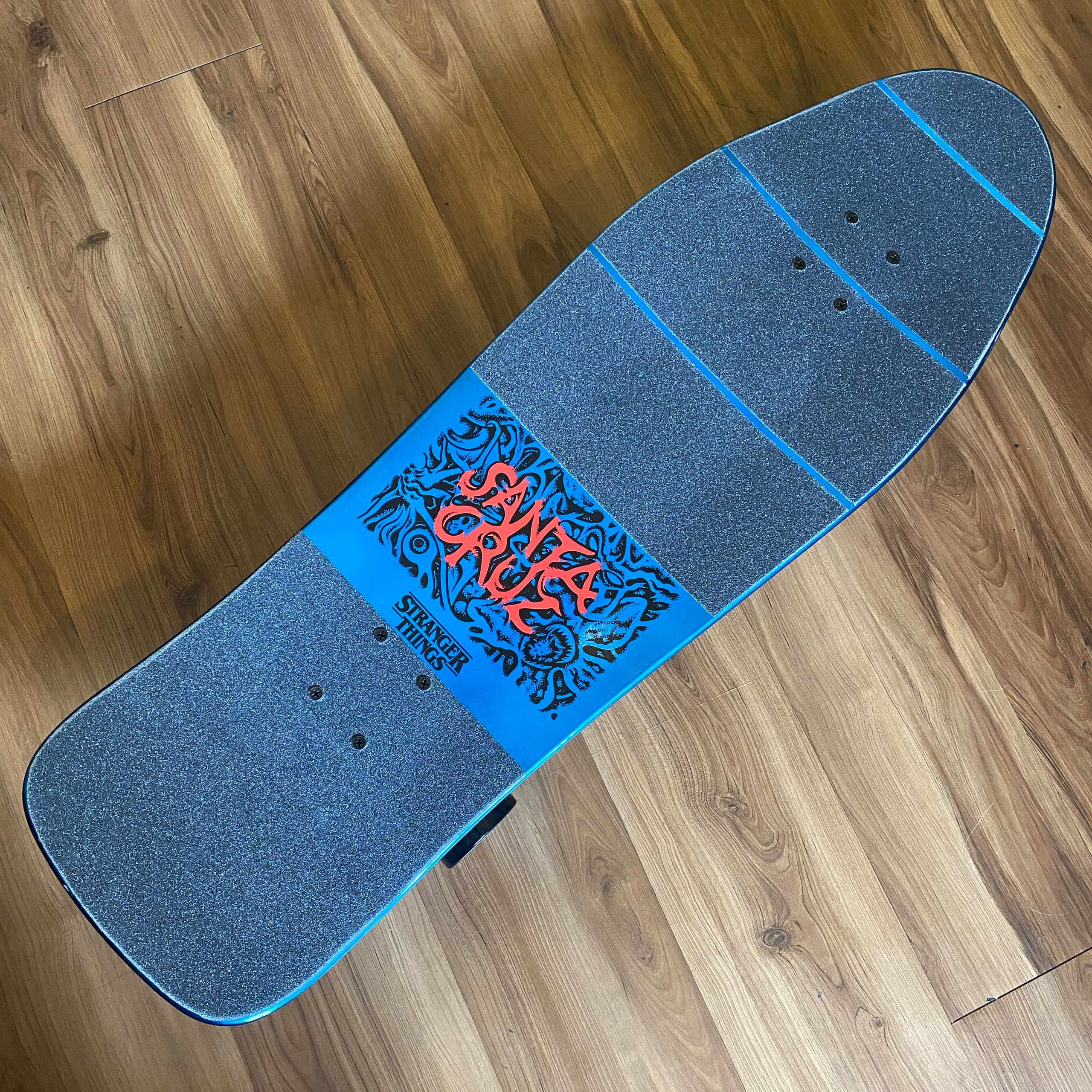 SANTA CRUZ - Stranger Things Knox Hellfire Pit 10.7" Surfskate Skateboard (AKAW! Truckset Custom)