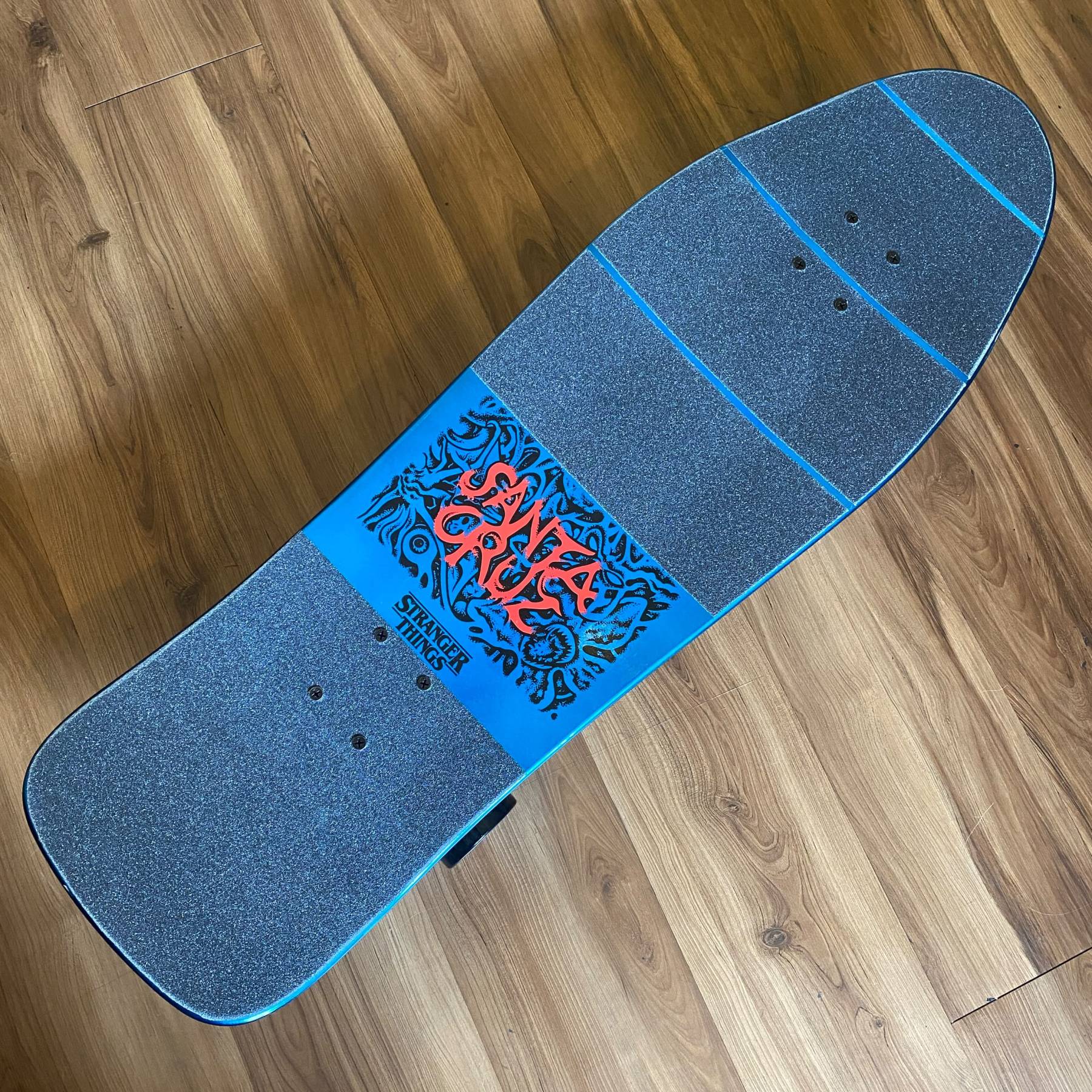 SANTA CRUZ - Stranger Things Knox Hellfire Pit 10.7" Surfskate Skateboard (AKAW! Truckset Custom)