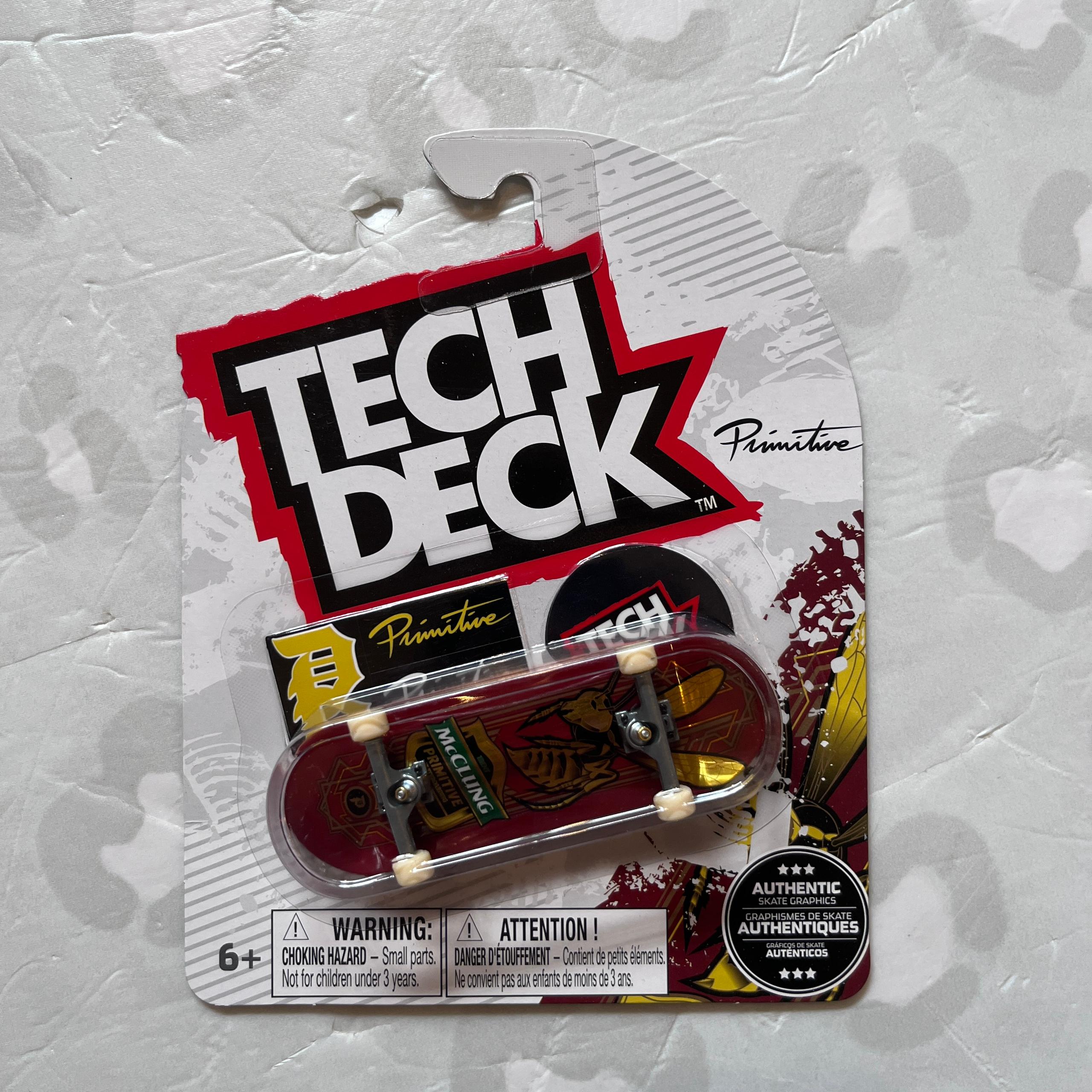 TECH DECK - DC Comics Plastic Single 30mm Fingerboards (Set Alpha)