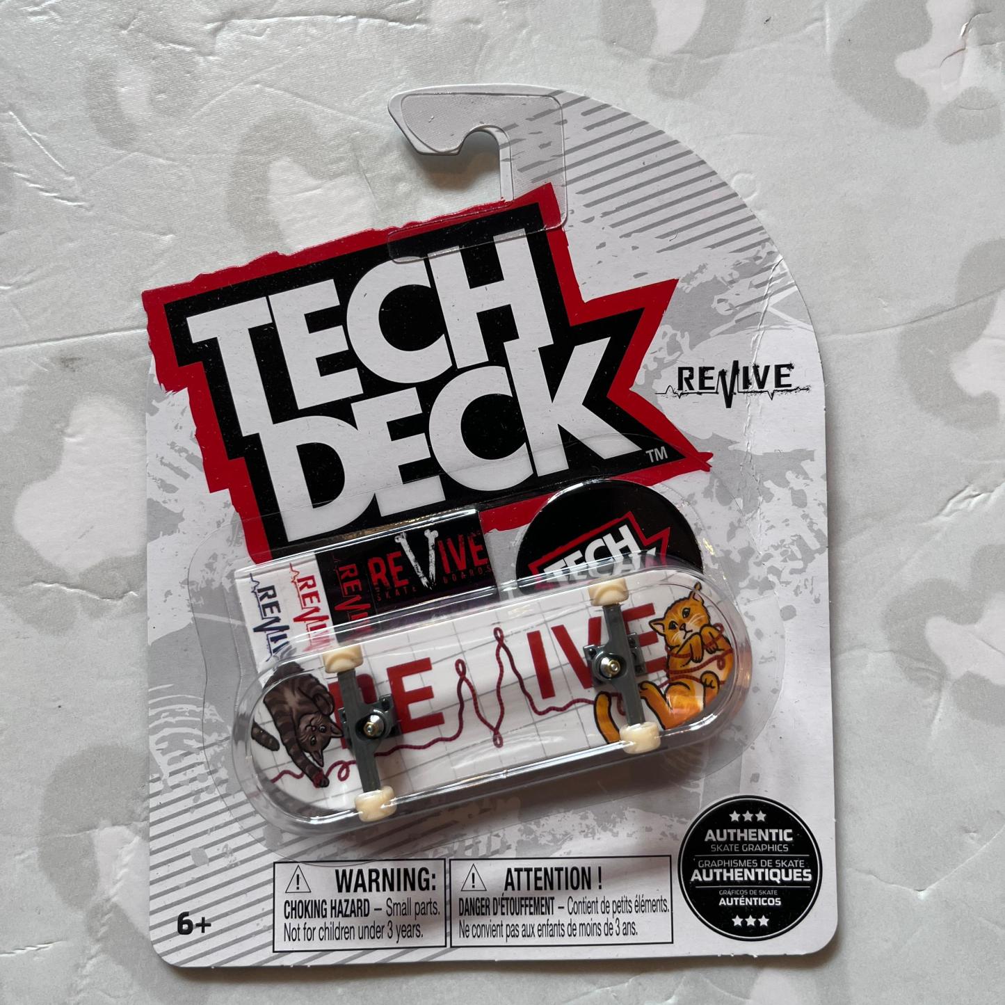 TECH DECK - DC Comics Plastic Single 30mm Fingerboards (Set Alpha)