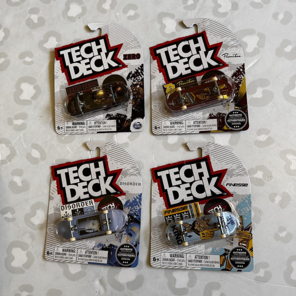 TECH DECK - Plastic Singles 30mm Fingerboard (Set B) 