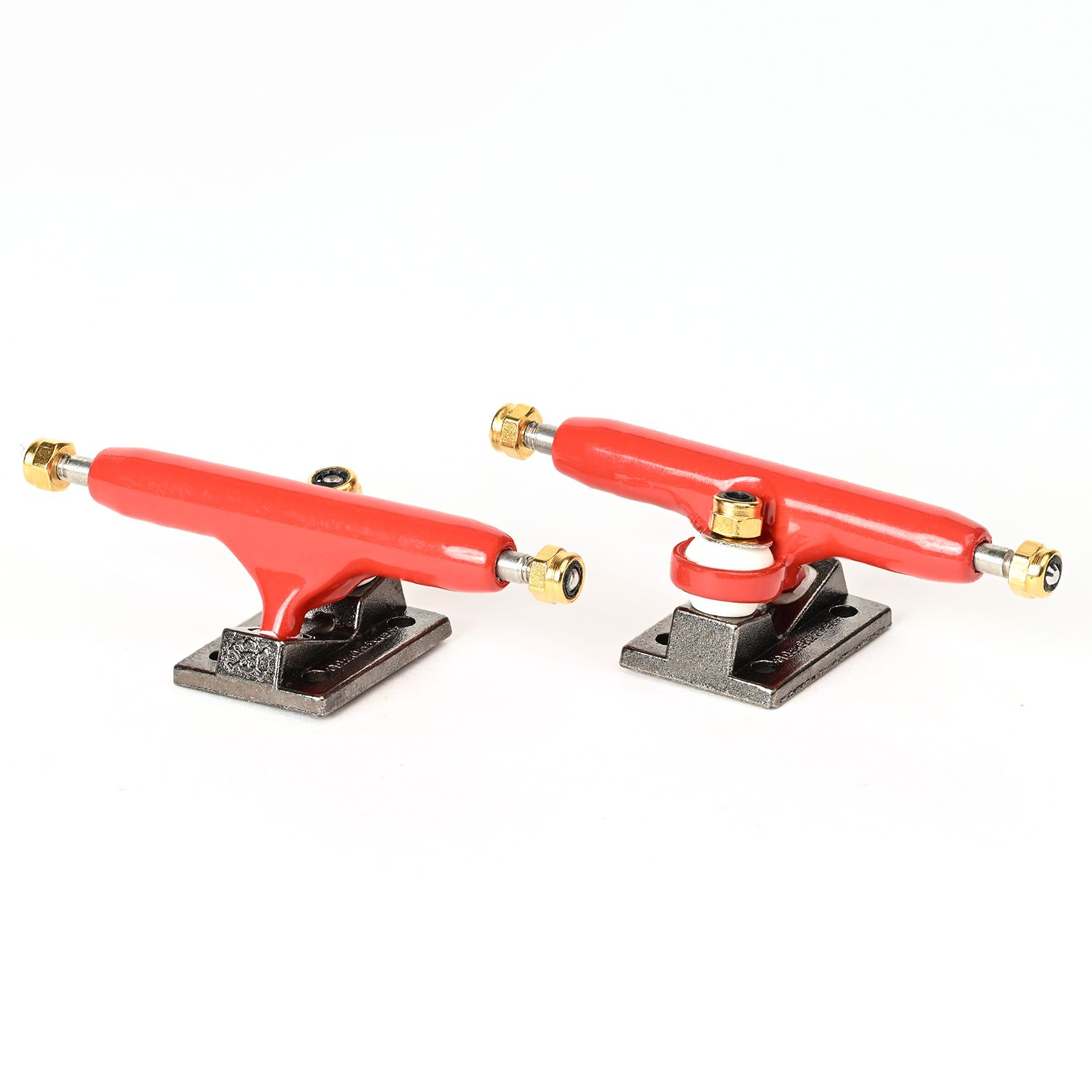BLACKRIVER - Wide 3.0 32mm Fingerboarding Trucks (Black Base / Red Hangar)