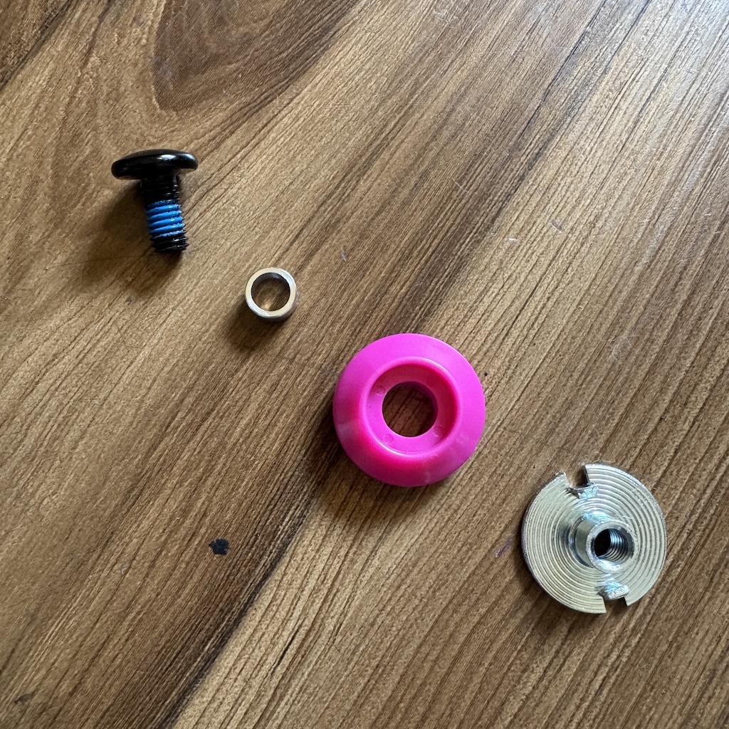 ROLLERKIDZ - 2-part Cuff Screw & Nut Set For Inline Skates (Various Colours)